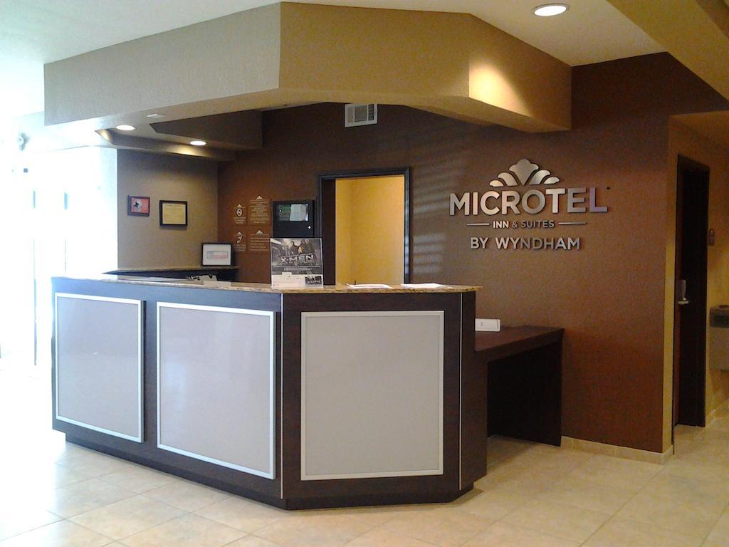 Microtel Inn&Suites Cotulla Exterior foto