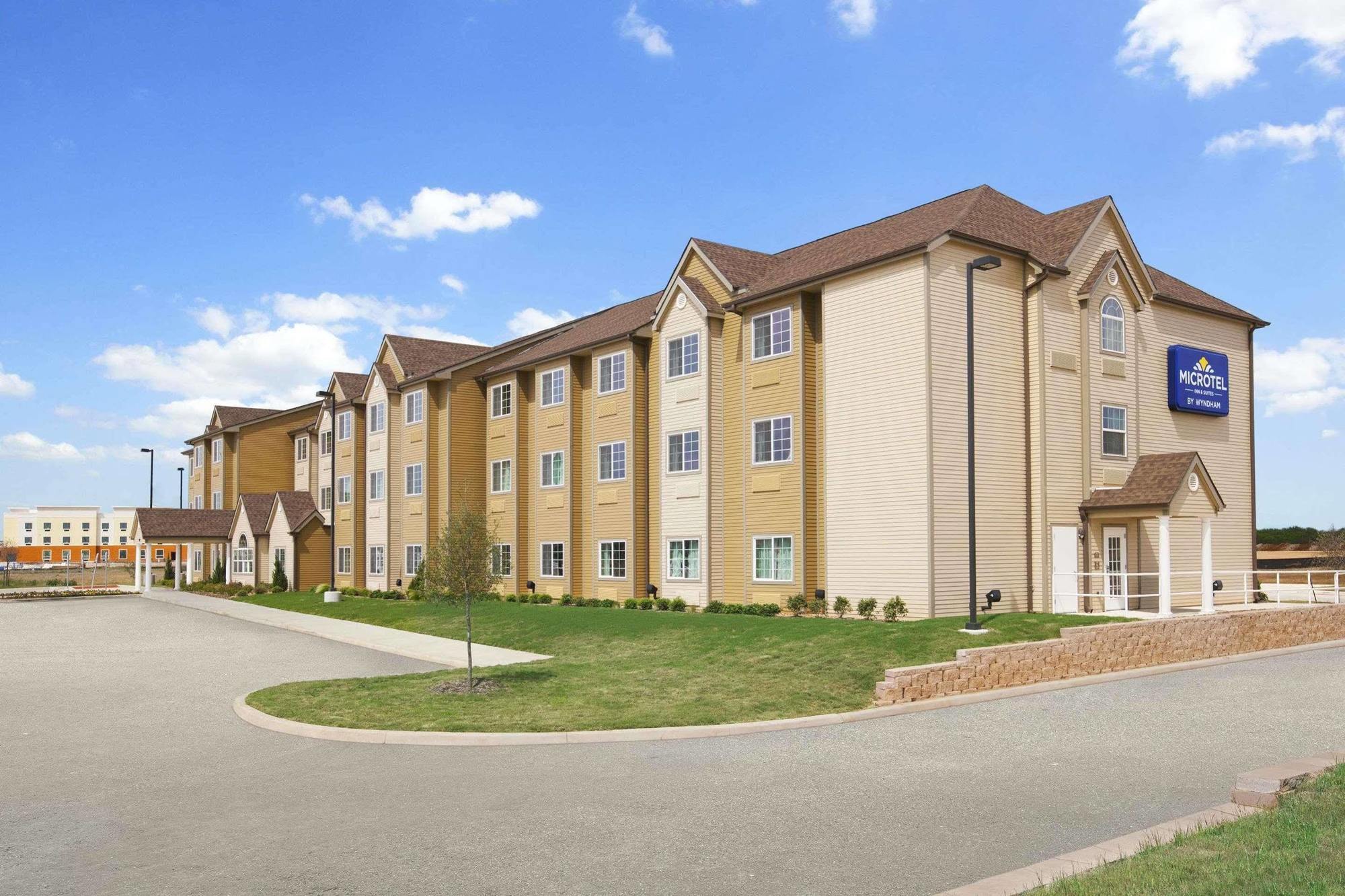Microtel Inn&Suites Cotulla Exterior foto